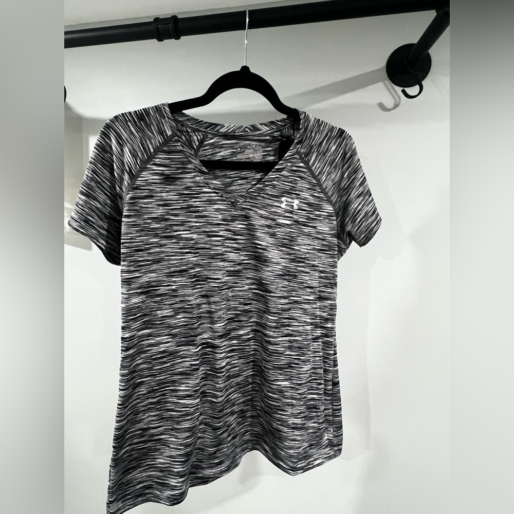 Under Armour Women's Striped Black and White Tee
